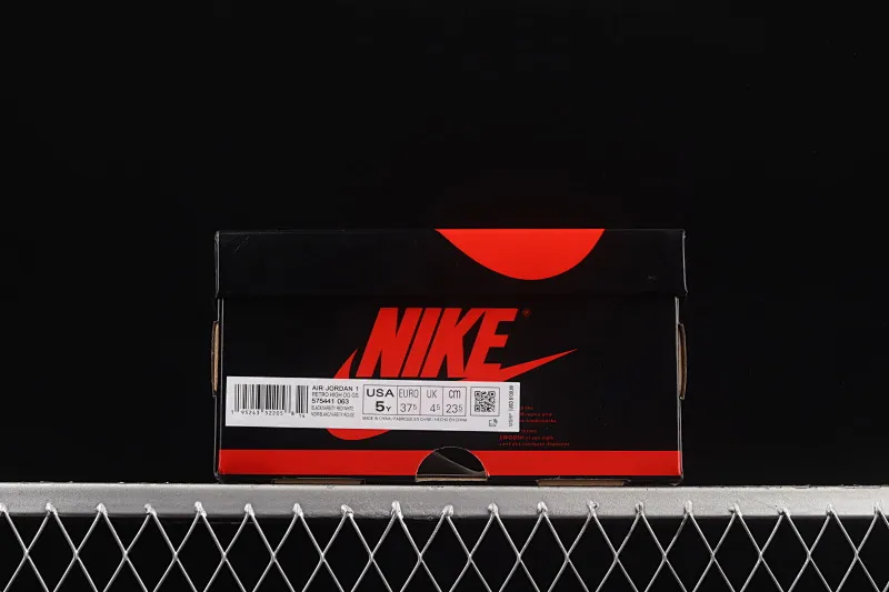 All categories Air Jordan Jordan series basketball shoes Air Jordan 1 High Pure original version Air Jordan 1 High OG "Bred Patent" AJ1 Joe 1 patent leather black and red high-top basketball shoes 575441-063